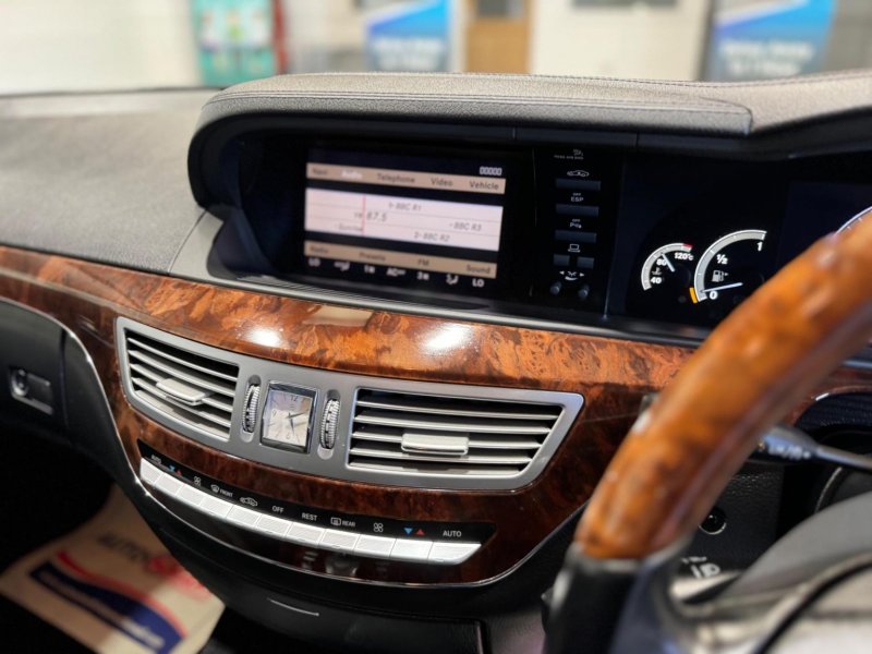 MERCEDES-BENZ S CLASS