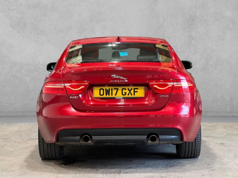 JAGUAR XE