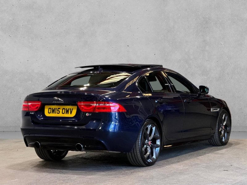 JAGUAR XE