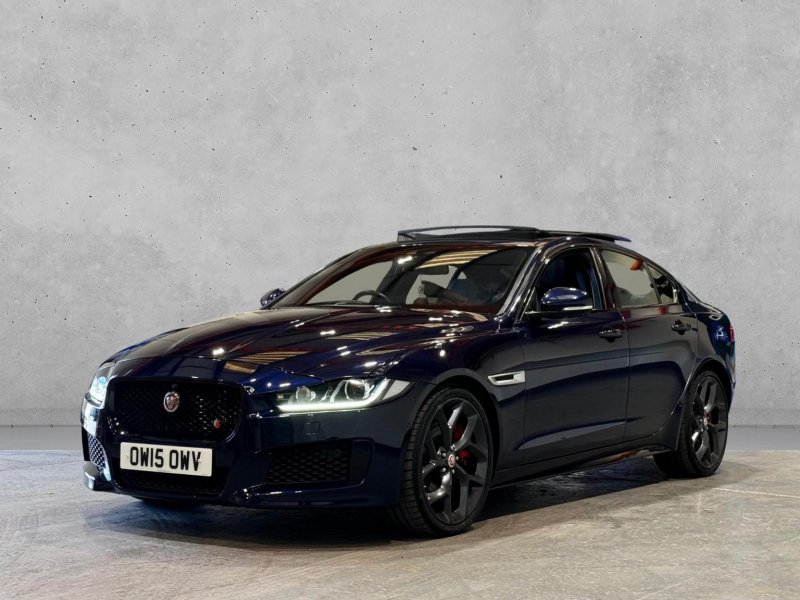 JAGUAR XE