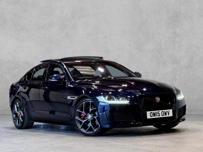 JAGUAR XE