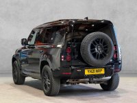 LAND ROVER DEFENDER 110