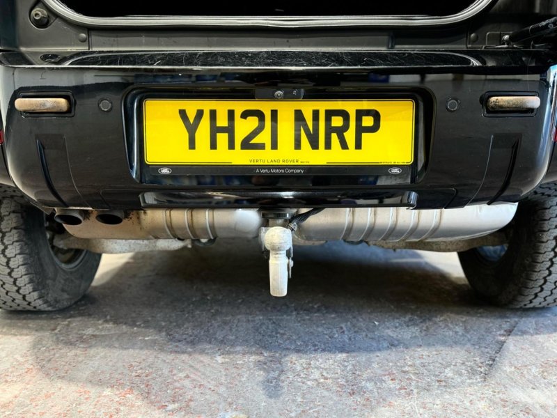 LAND ROVER DEFENDER 110